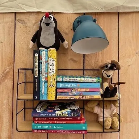 펜션 Vrijstaande Glamping De Kas