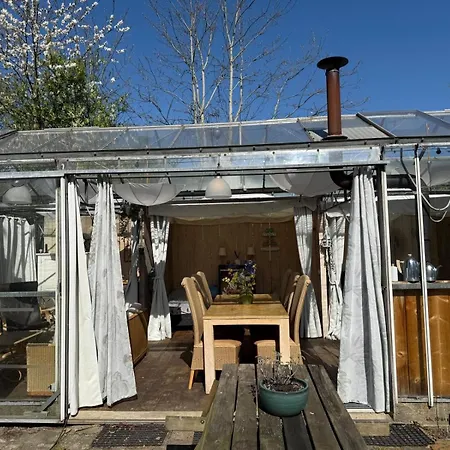 Vrijstaande Glamping De Kas Holiday home Hank